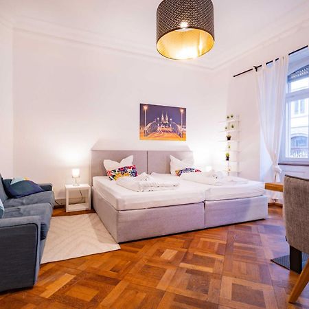 Stayinn "Heart Of The City" Suite Freiburg im Breisgau Exterior foto