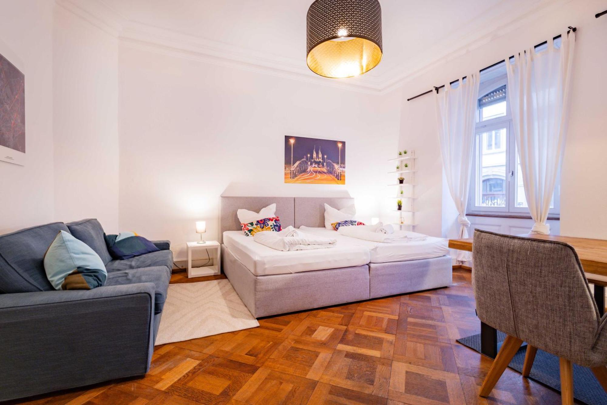 Stayinn "Heart Of The City" Suite Freiburg im Breisgau Exterior foto