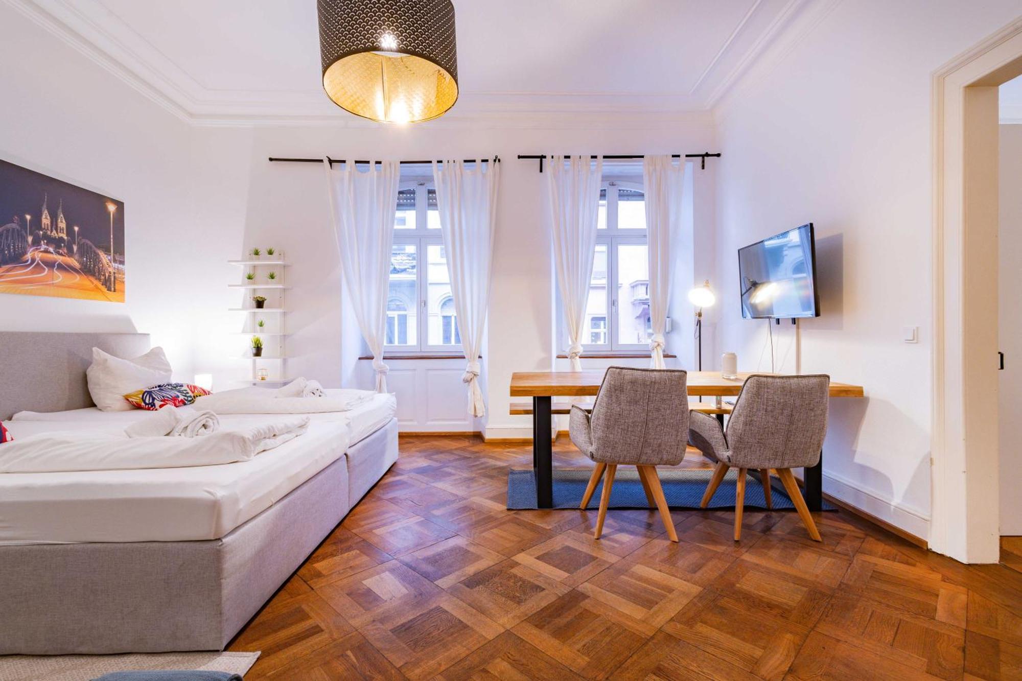 Stayinn "Heart Of The City" Suite Freiburg im Breisgau Exterior foto